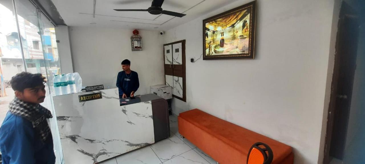Hotel Shree Kedar Palace Ujjain Bagian luar foto