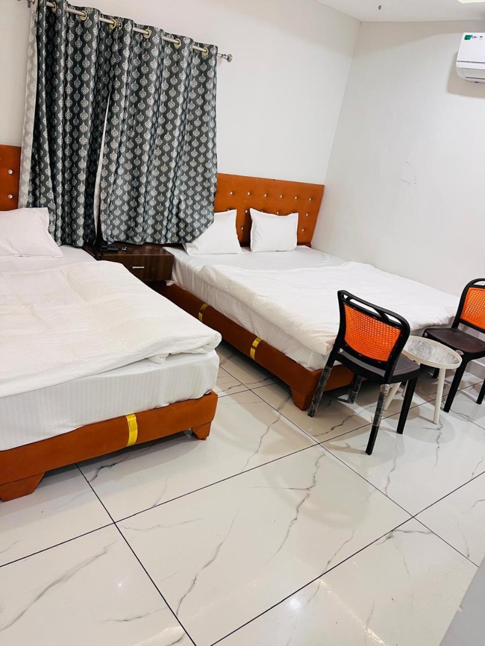 Hotel Shree Kedar Palace Ujjain Bagian luar foto