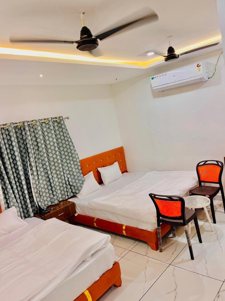 Hotel Shree Kedar Palace Ujjain Bagian luar foto